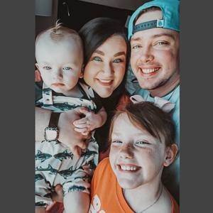 Meet your Posher, Corey